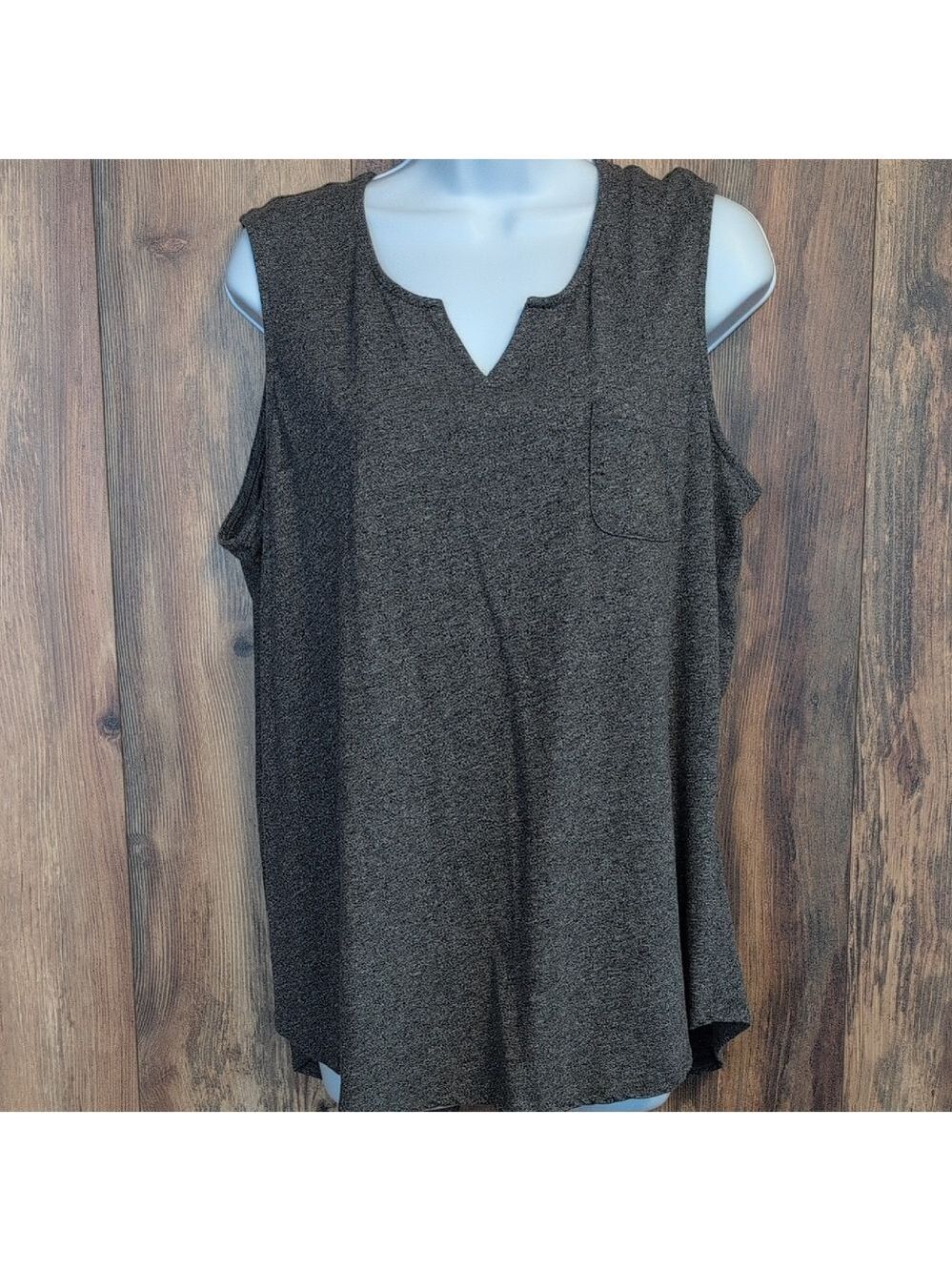 Eddie Bauer Charcoal V Cut Tank Top XL C356